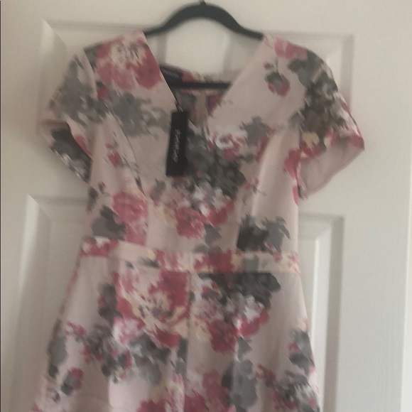 Romper - Picture 3 of 5